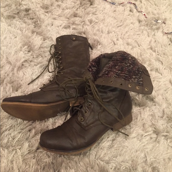 boots - Picture 2 of 2